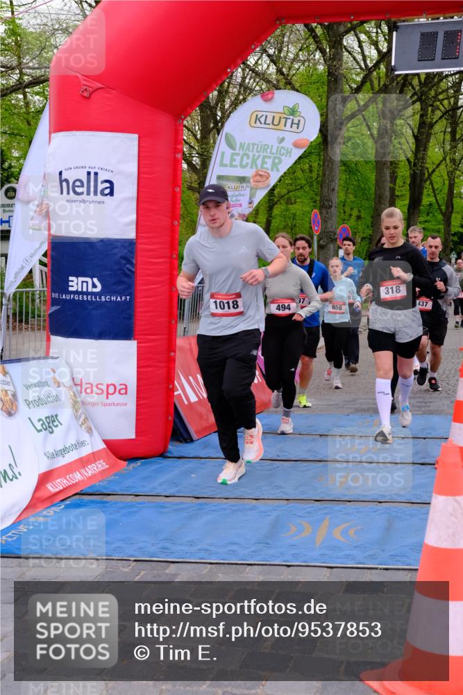 19.04.2026 - Hammer Lauf Tim E. http://msf.ph/oto/9537853 19.04.2026 11:07:22 Ziel 11, 174, 193, 211, 318, 412, 437, 494, 549, 656, 697, 1018, 1208, 1231, 1876 meine-sportfotos.de