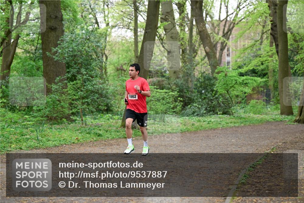19.04.2026 - Hammer Lauf Dr. Thomas Lammeyer http://msf.ph/oto/9537887 19.04.2026 10:32:51 Laufen 1002 meine-sportfotos.de