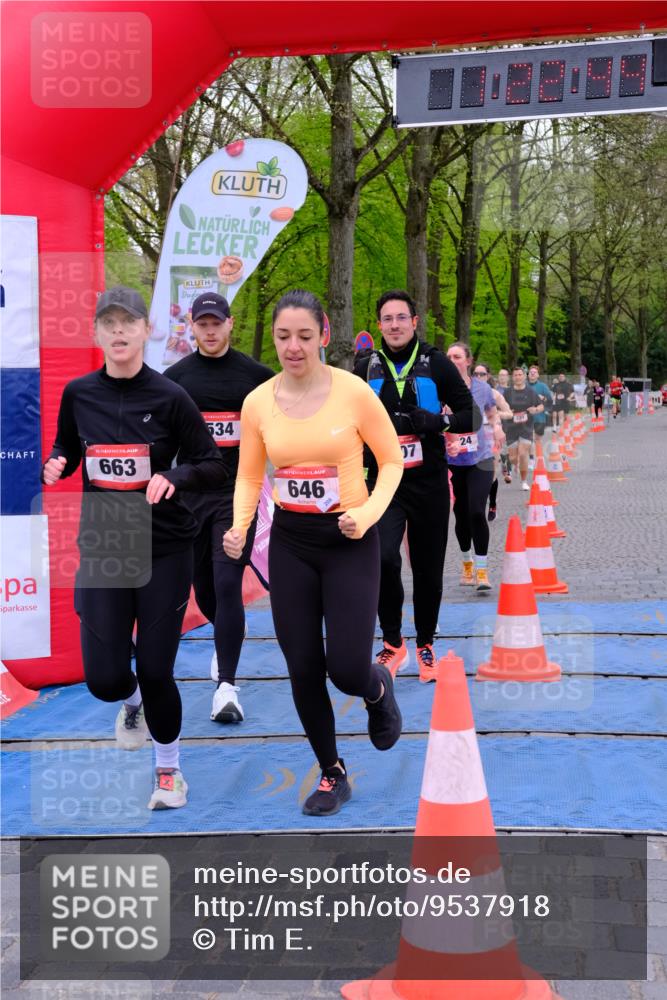 19.04.2026 - Hammer Lauf Tim E. http://msf.ph/oto/9537918 19.04.2026 11:07:53 Ziel 9, 10, 181, 331, 333, 398, 406, 407, 473, 506, 507, 524, 525, 534, 614, 646, 663, 673, 674, 931, 951, 1269, 1607, 1907 meine-sportfotos.de