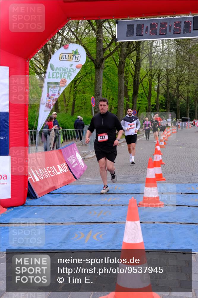 19.04.2026 - Hammer Lauf Tim E. http://msf.ph/oto/9537945 19.04.2026 11:08:06 Ziel 353, 411, 421, 537 meine-sportfotos.de
