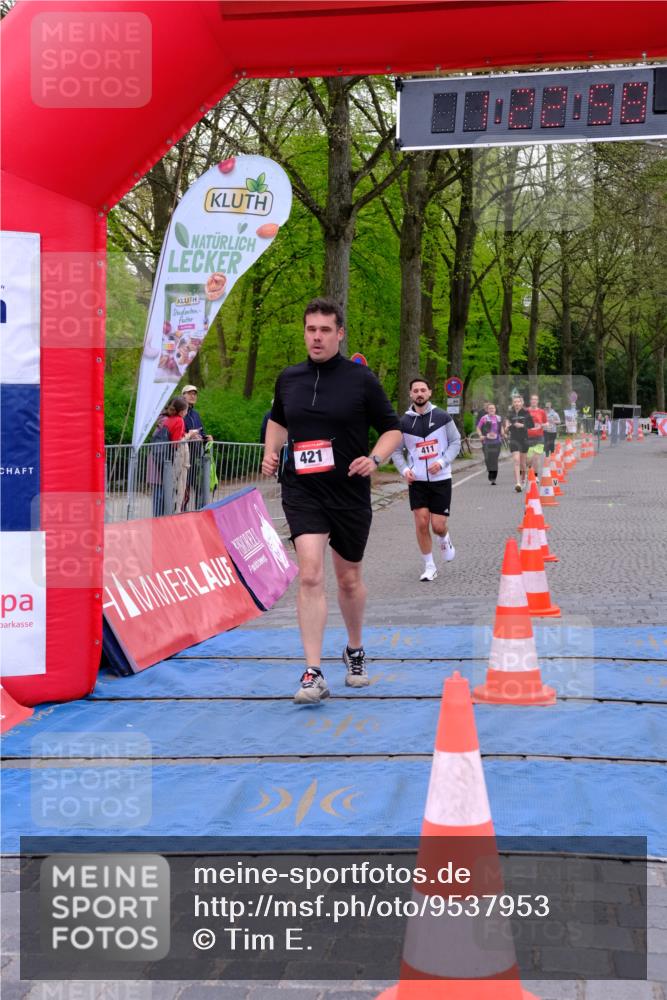 19.04.2026 - Hammer Lauf Tim E. http://msf.ph/oto/9537953 19.04.2026 11:08:06 Ziel 353, 411, 421, 537 meine-sportfotos.de