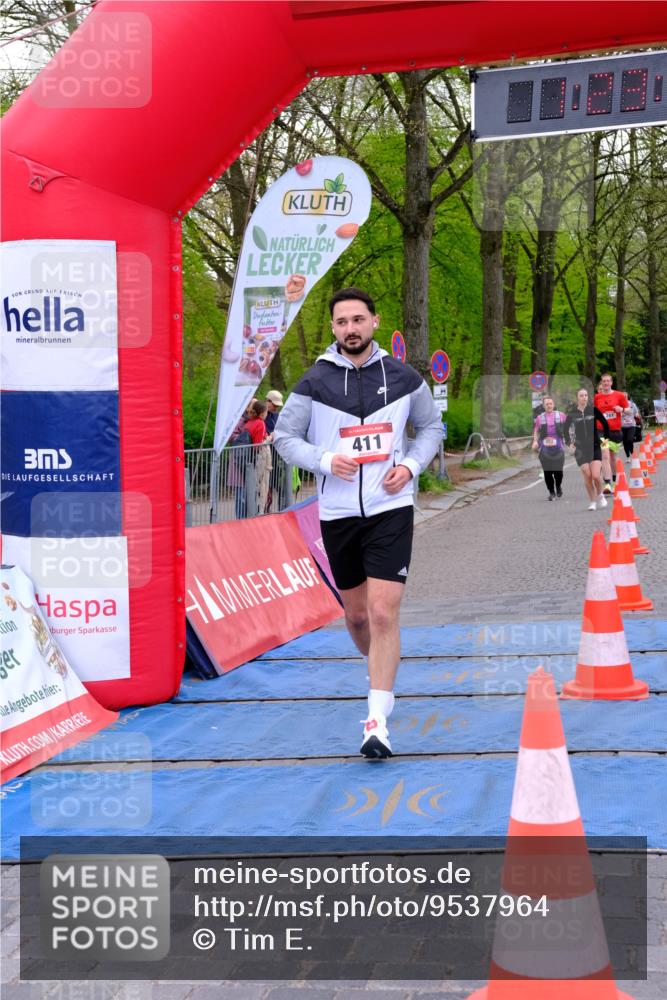 19.04.2026 - Hammer Lauf Tim E. http://msf.ph/oto/9537964 19.04.2026 11:08:09 Ziel 202, 411, 421, 499 meine-sportfotos.de