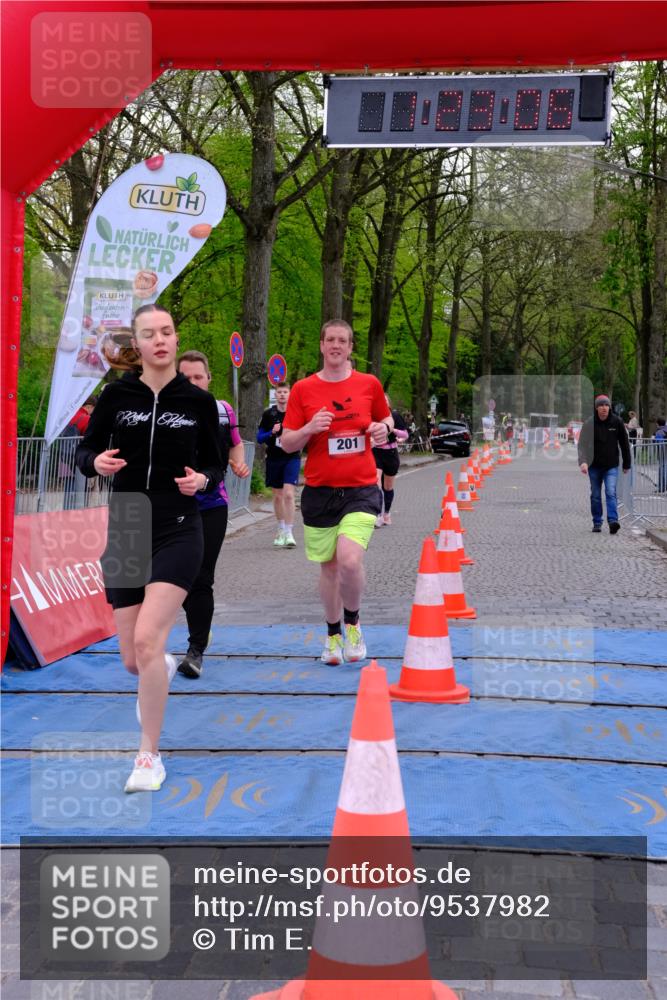 19.04.2026 - Hammer Lauf Tim E. http://msf.ph/oto/9537982 19.04.2026 11:08:15 Ziel 202, 404, 499, 631, 1085 meine-sportfotos.de