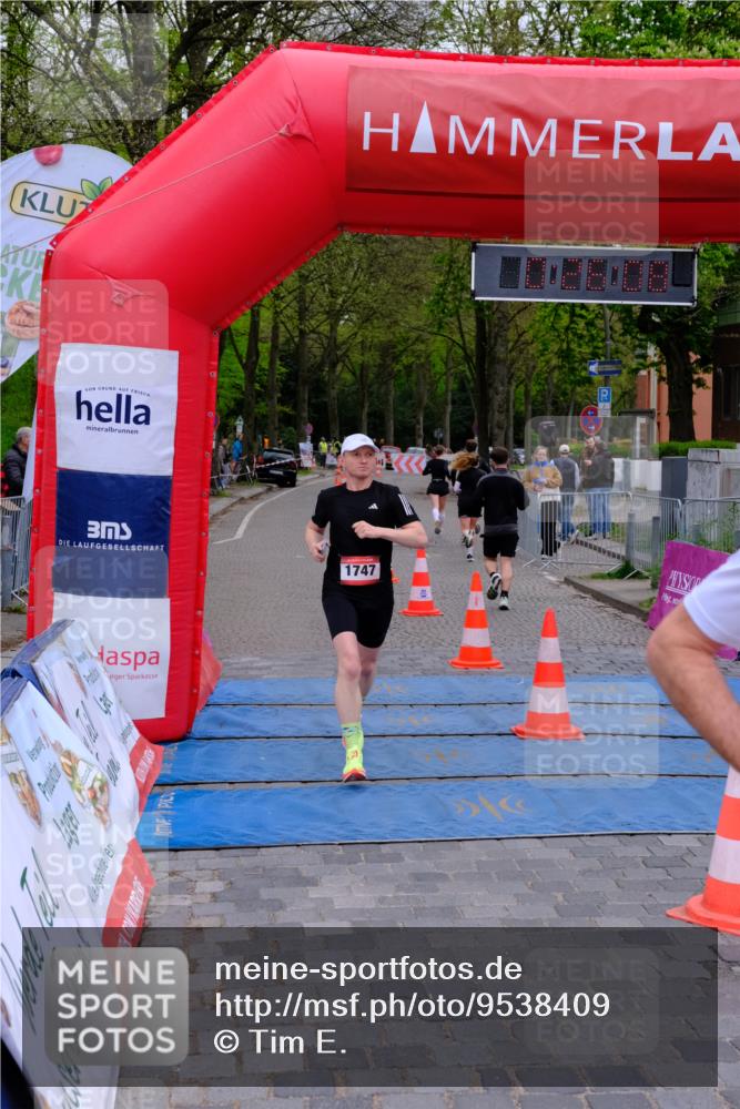 19.04.2026 - Hammer Lauf Tim E. http://msf.ph/oto/9538409 19.04.2026 11:26:17 Ziel 349, 609, 952, 1747, 1927 meine-sportfotos.de