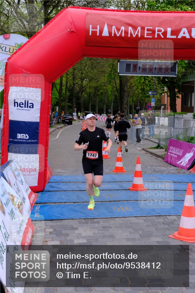 19.04.2026 - Hammer Lauf Tim E. http://msf.ph/oto/9538412 19.04.2026 11:26:17 Ziel 349, 609, 952, 1747, 1927 meine-sportfotos.de