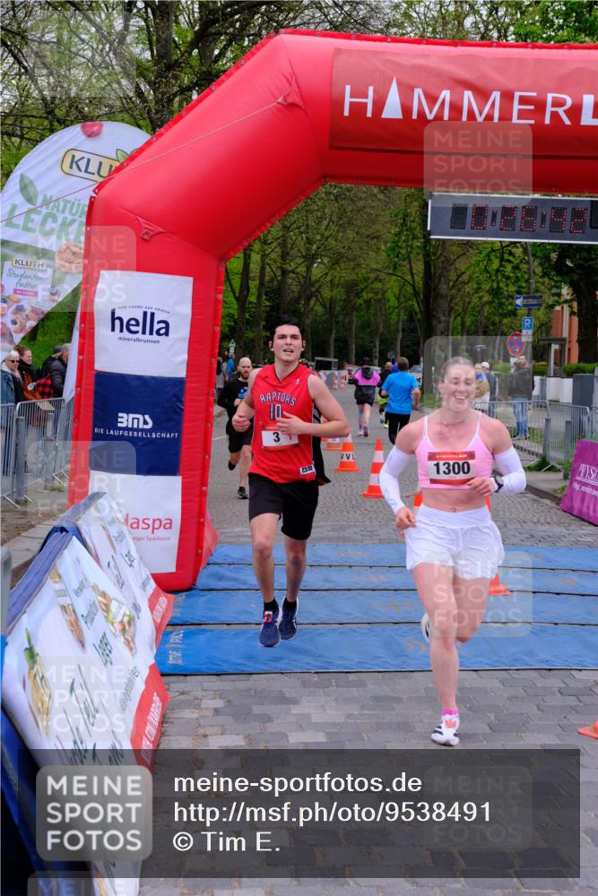 19.04.2026 - Hammer Lauf Tim E. http://msf.ph/oto/9538491 19.04.2026 11:26:51 Ziel 3, 13, 15, 112, 163, 174, 1300 meine-sportfotos.de