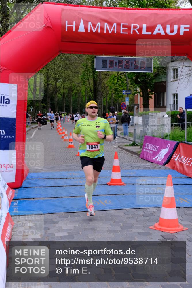19.04.2026 - Hammer Lauf Tim E. http://msf.ph/oto/9538714 19.04.2026 11:29:01 Ziel 263, 326, 636, 986, 1841 meine-sportfotos.de