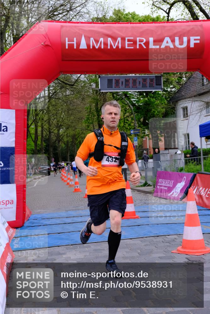 19.04.2026 - Hammer Lauf Tim E. http://msf.ph/oto/9538931 19.04.2026 11:30:52 Ziel 421, 432 meine-sportfotos.de