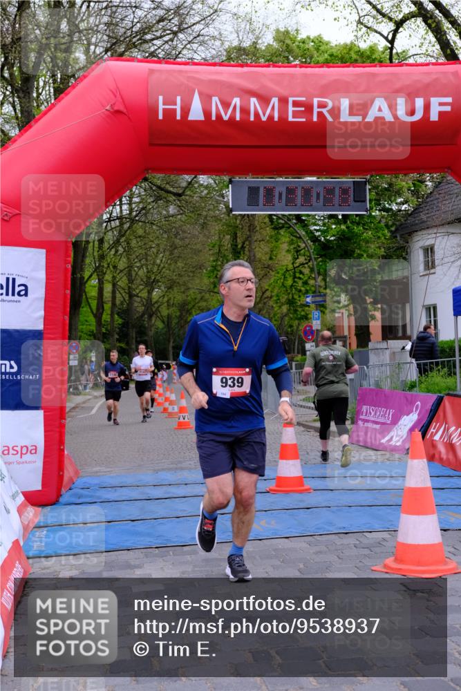 19.04.2026 - Hammer Lauf Tim E. http://msf.ph/oto/9538937 19.04.2026 11:31:06 Ziel 211, 939, 1147, 1148 meine-sportfotos.de