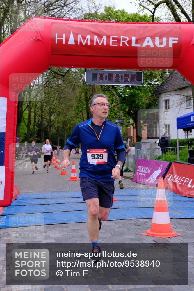 19.04.2026 - Hammer Lauf Tim E. http://msf.ph/oto/9538940 19.04.2026 11:31:07 Ziel 211, 939, 1147, 1148, 1878 meine-sportfotos.de