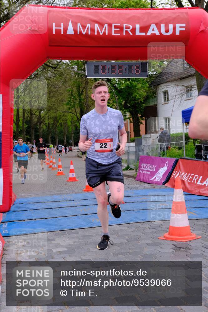 19.04.2026 - Hammer Lauf Tim E. http://msf.ph/oto/9539066 19.04.2026 11:32:24 Ziel 22, 297, 433, 624, 928 meine-sportfotos.de