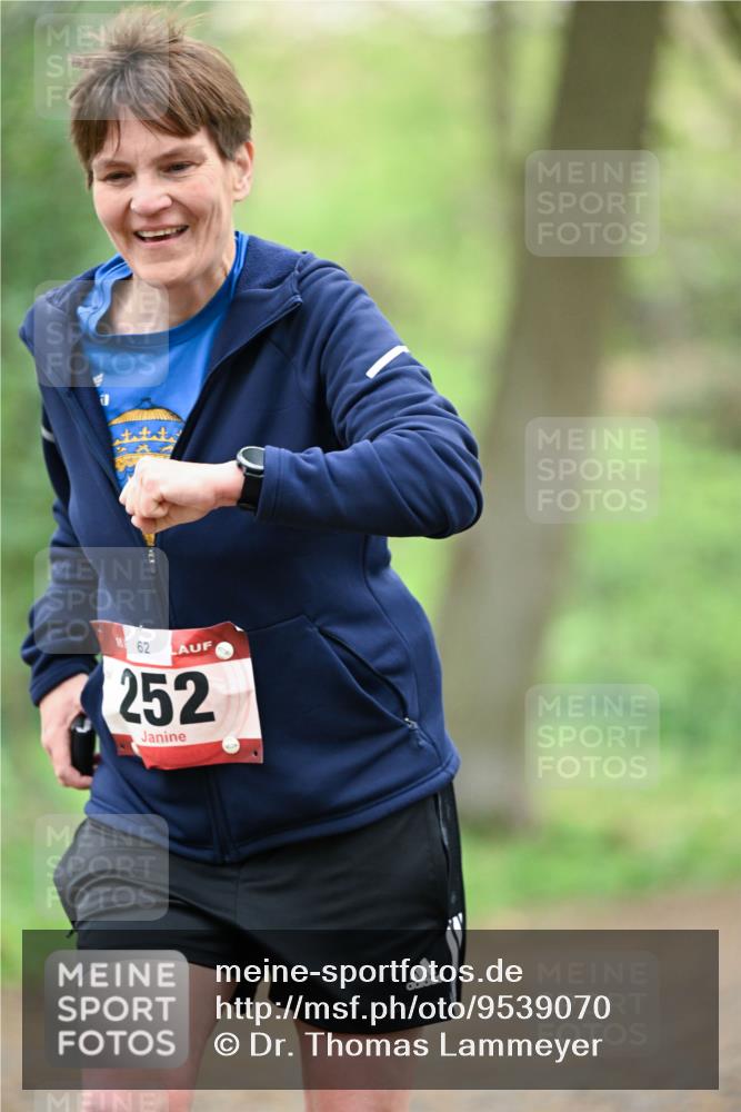 19.04.2026 - Hammer Lauf Dr. Thomas Lammeyer http://msf.ph/oto/9539070 19.04.2026 10:38:25 Laufen 252 meine-sportfotos.de