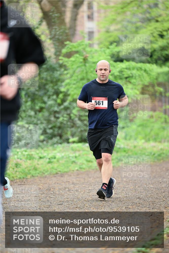 19.04.2026 - Hammer Lauf Dr. Thomas Lammeyer http://msf.ph/oto/9539105 19.04.2026 10:38:32 Laufen 561 meine-sportfotos.de