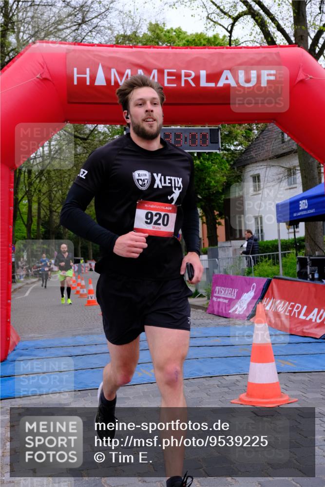 19.04.2026 - Hammer Lauf Tim E. http://msf.ph/oto/9539225 19.04.2026 11:33:08 Ziel 920, 952, 1163, 1927 meine-sportfotos.de