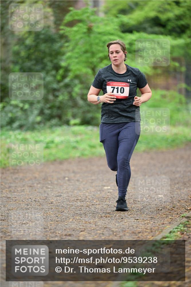 19.04.2026 - Hammer Lauf Dr. Thomas Lammeyer http://msf.ph/oto/9539238 19.04.2026 10:39:22 Laufen 710 meine-sportfotos.de