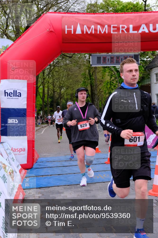 19.04.2026 - Hammer Lauf Tim E. http://msf.ph/oto/9539360 19.04.2026 11:34:14 Ziel 8, 112, 307, 601, 690, 860, 929, 1085 meine-sportfotos.de