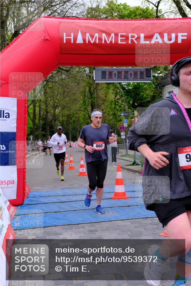 19.04.2026 - Hammer Lauf Tim E. http://msf.ph/oto/9539372 19.04.2026 11:34:15 Ziel 8, 307, 601, 690, 860, 929, 1085 meine-sportfotos.de