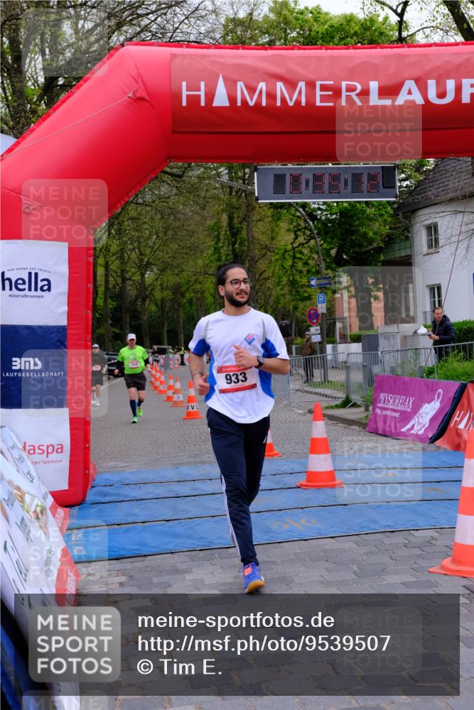 19.04.2026 - Hammer Lauf Tim E. http://msf.ph/oto/9539507 19.04.2026 11:35:20 Ziel 409, 450, 554, 933, 1103 meine-sportfotos.de