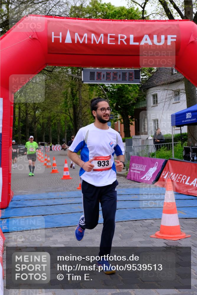 19.04.2026 - Hammer Lauf Tim E. http://msf.ph/oto/9539513 19.04.2026 11:35:21 Ziel 450, 554, 864, 933, 1103 meine-sportfotos.de