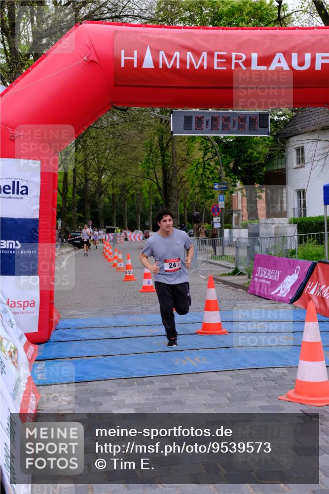 19.04.2026 - Hammer Lauf Tim E. http://msf.ph/oto/9539573 19.04.2026 11:36:05 Ziel 24 meine-sportfotos.de
