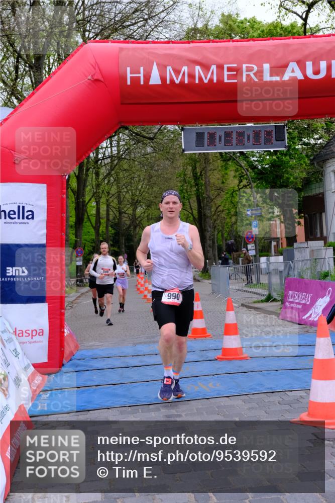 19.04.2026 - Hammer Lauf Tim E. http://msf.ph/oto/9539592 19.04.2026 11:36:17 Ziel 412, 549, 987, 990, 1096 meine-sportfotos.de