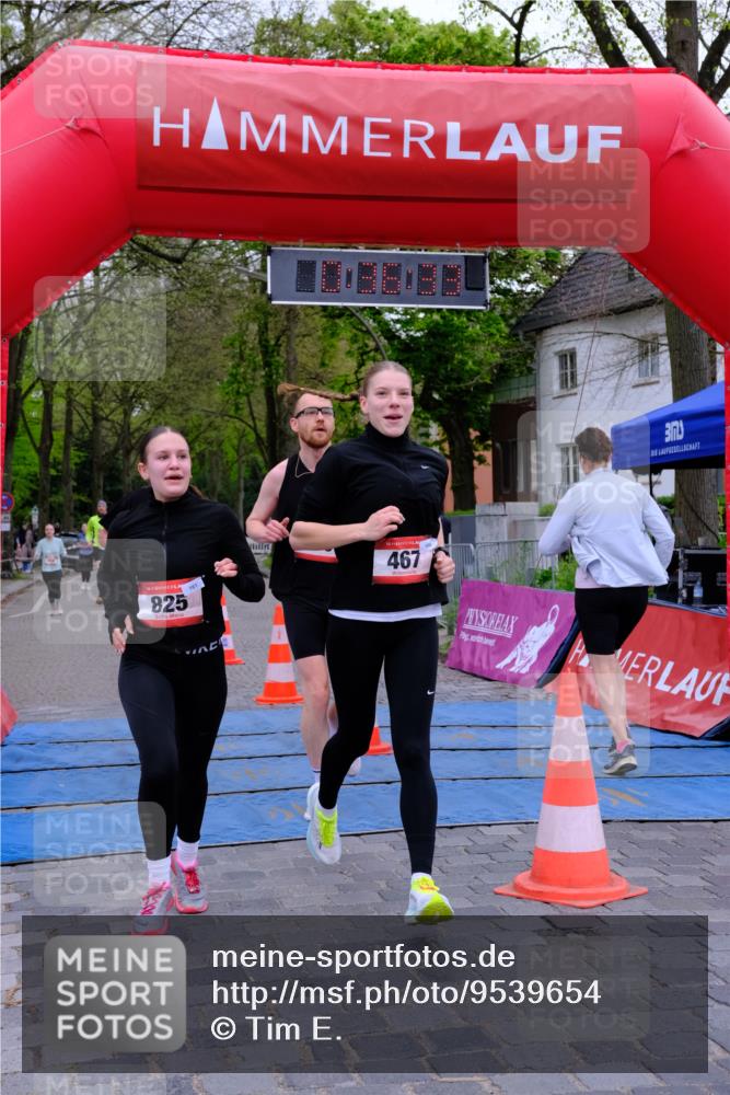 19.04.2026 - Hammer Lauf Tim E. http://msf.ph/oto/9539654 19.04.2026 11:36:41 Ziel 467, 825, 969, 986 meine-sportfotos.de