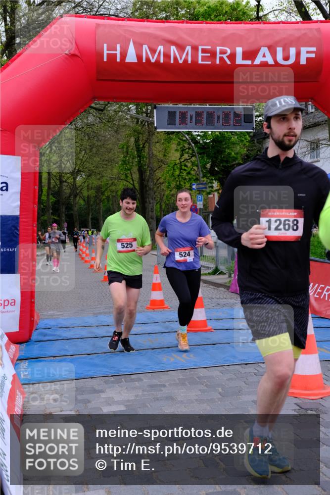19.04.2026 - Hammer Lauf Tim E. http://msf.ph/oto/9539712 19.04.2026 11:37:10 Ziel 144, 145, 263, 524, 525, 938, 1268 meine-sportfotos.de