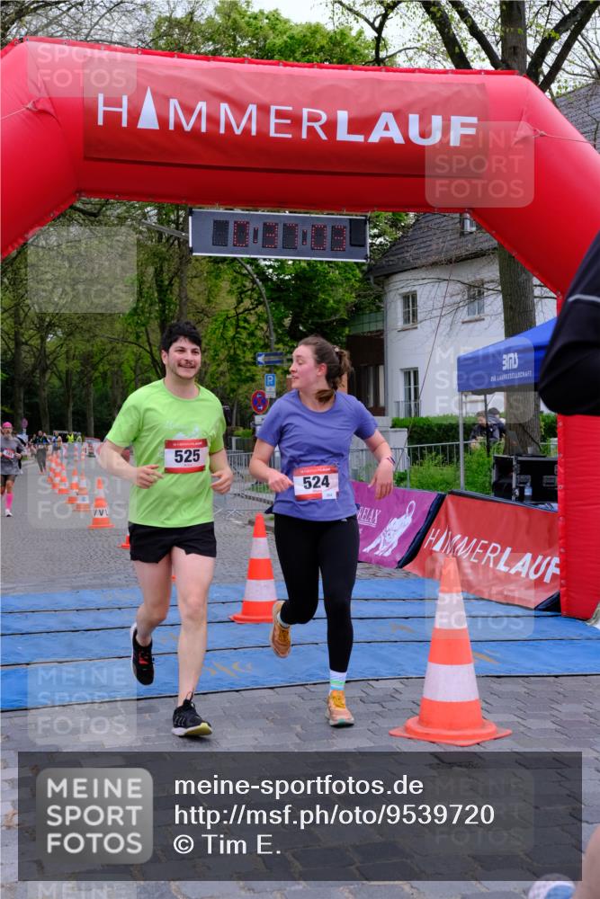 19.04.2026 - Hammer Lauf Tim E. http://msf.ph/oto/9539720 19.04.2026 11:37:11 Ziel 144, 145, 181, 263, 524, 525, 938, 1268 meine-sportfotos.de