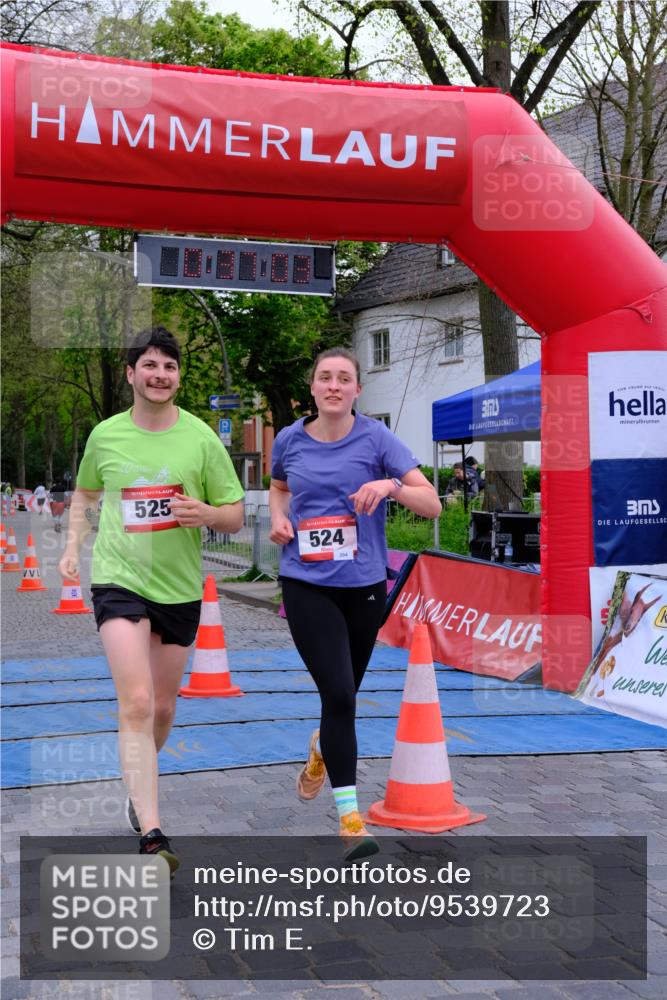 19.04.2026 - Hammer Lauf Tim E. http://msf.ph/oto/9539723 19.04.2026 11:37:11 Ziel 144, 145, 181, 263, 524, 525, 938, 1268 meine-sportfotos.de