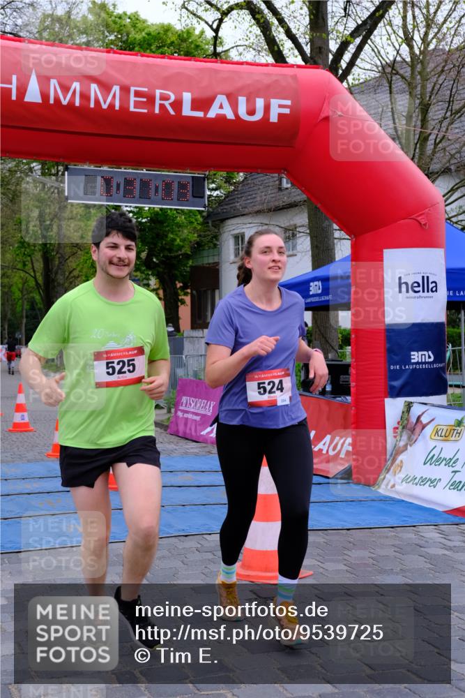 19.04.2026 - Hammer Lauf Tim E. http://msf.ph/oto/9539725 19.04.2026 11:37:12 Ziel 181, 263, 524, 525, 830, 938, 1268 meine-sportfotos.de