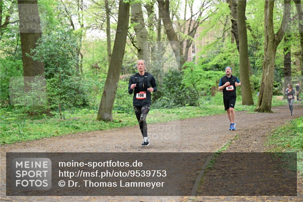 19.04.2026 - Hammer Lauf Dr. Thomas Lammeyer http://msf.ph/oto/9539753 19.04.2026 10:41:01 Laufen 108, 360, 1744 meine-sportfotos.de