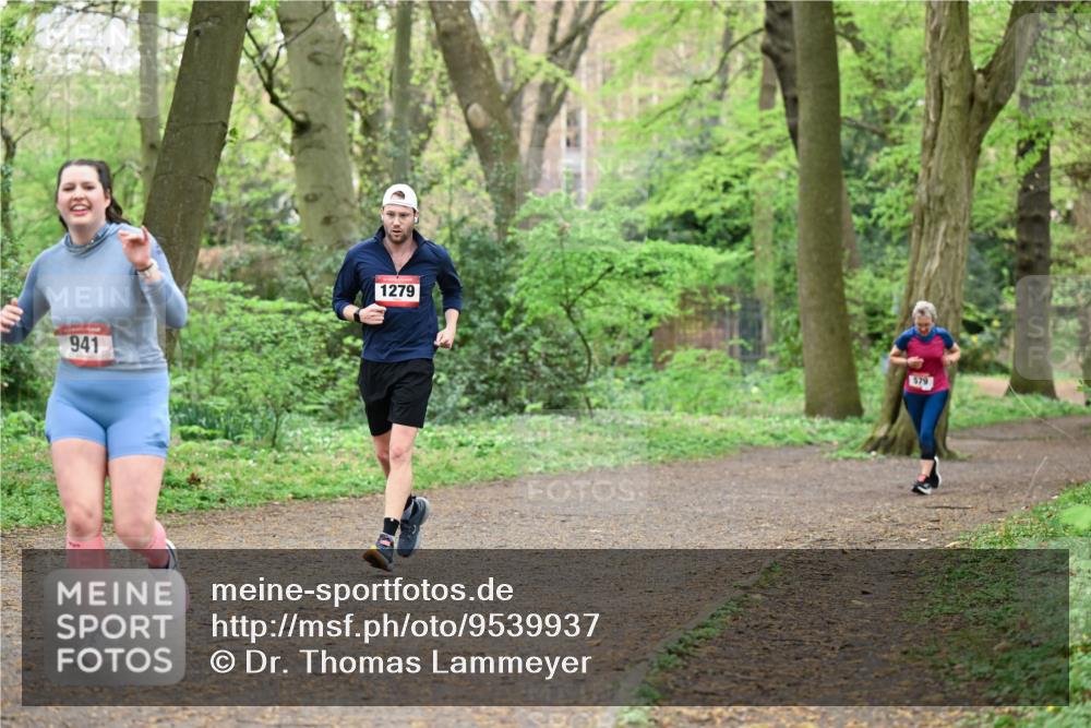 19.04.2026 - Hammer Lauf Dr. Thomas Lammeyer http://msf.ph/oto/9539937 19.04.2026 10:41:30 Laufen 941, 1279, 579 meine-sportfotos.de