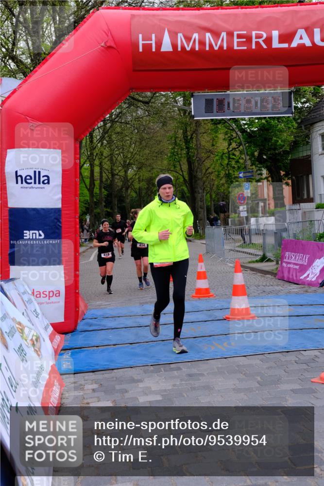 19.04.2026 - Hammer Lauf Tim E. http://msf.ph/oto/9539954 19.04.2026 11:38:47 Ziel 19, 414, 416, 418 meine-sportfotos.de