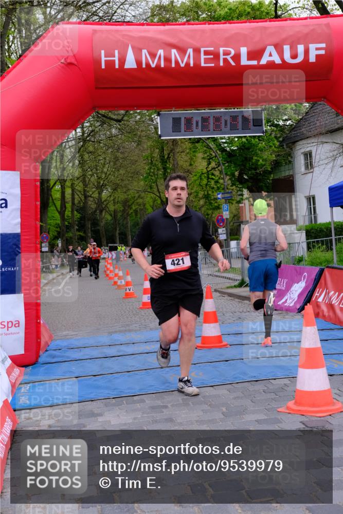 19.04.2026 - Hammer Lauf Tim E. http://msf.ph/oto/9539979 19.04.2026 11:38:55 Ziel 19, 421, 574 meine-sportfotos.de