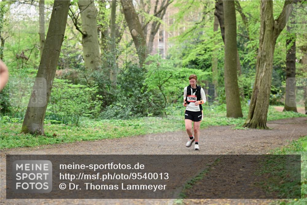 19.04.2026 - Hammer Lauf Dr. Thomas Lammeyer http://msf.ph/oto/9540013 19.04.2026 10:41:38 Laufen 1290 meine-sportfotos.de
