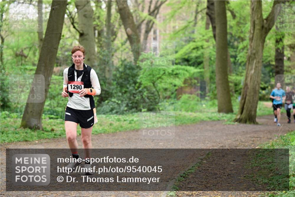 19.04.2026 - Hammer Lauf Dr. Thomas Lammeyer http://msf.ph/oto/9540045 19.04.2026 10:41:41 Laufen 1290 meine-sportfotos.de