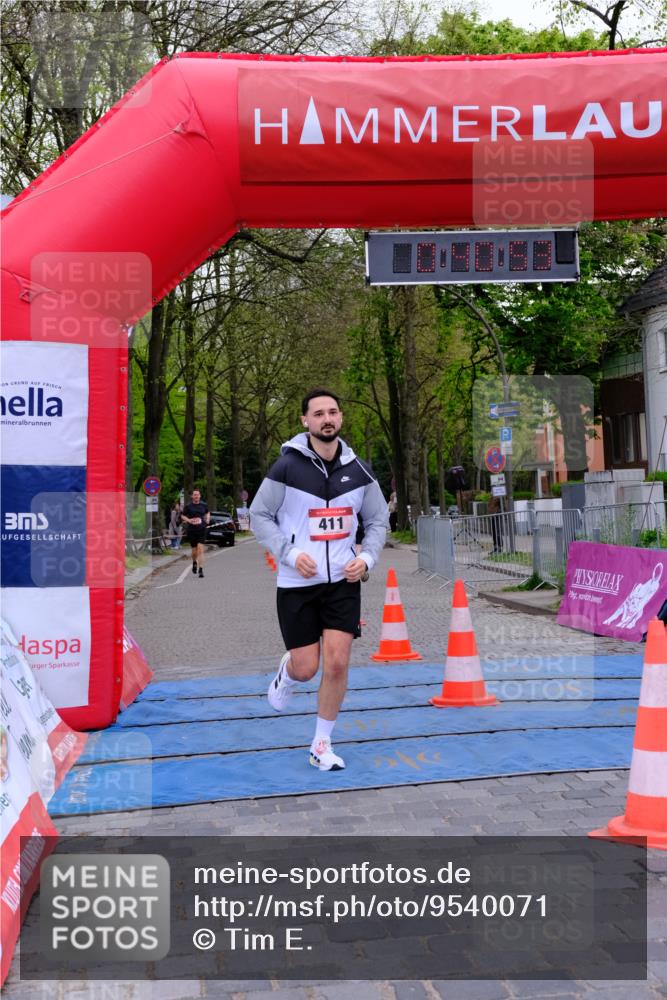 19.04.2026 - Hammer Lauf Tim E. http://msf.ph/oto/9540071 19.04.2026 11:41:01 Ziel 411, 1165 meine-sportfotos.de