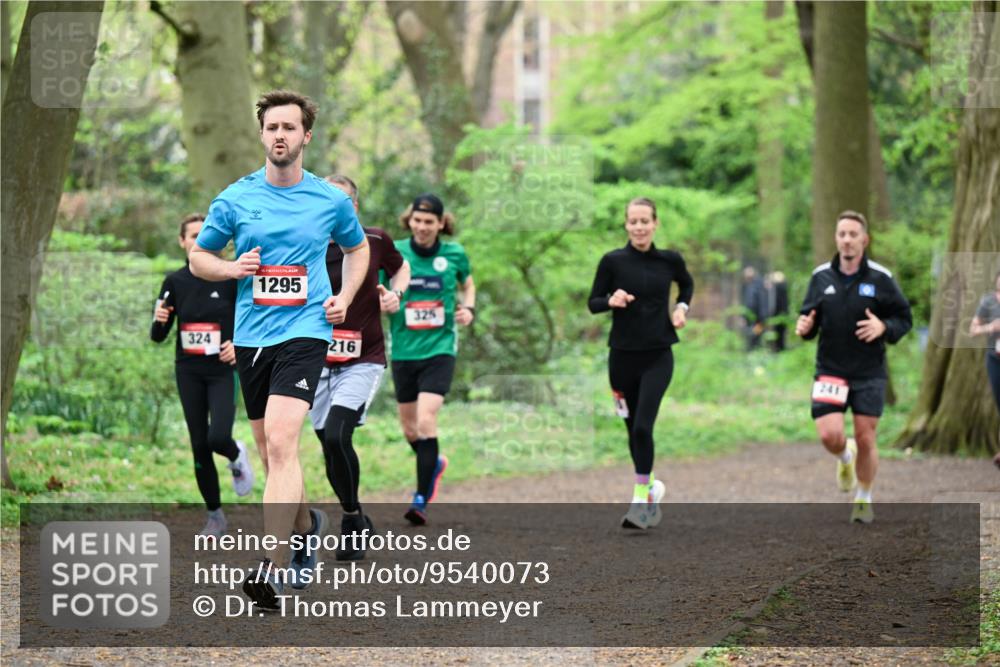 19.04.2026 - Hammer Lauf Dr. Thomas Lammeyer http://msf.ph/oto/9540073 19.04.2026 10:41:48 Laufen 324, 1295, 216, 325, 241 meine-sportfotos.de