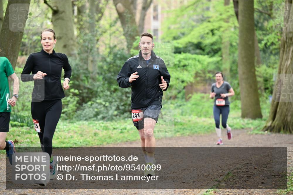 19.04.2026 - Hammer Lauf Dr. Thomas Lammeyer http://msf.ph/oto/9540099 19.04.2026 10:41:51 Laufen 227, 241 meine-sportfotos.de