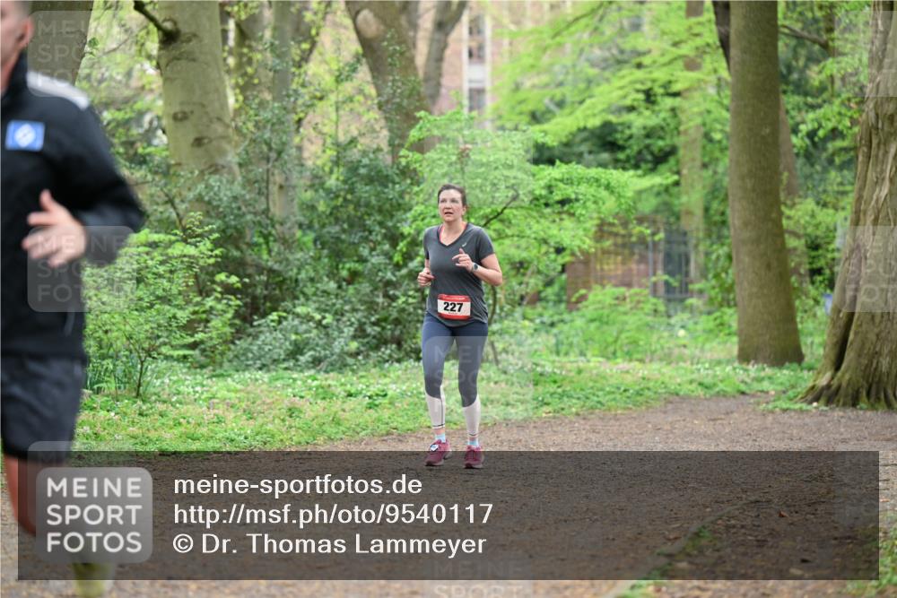 19.04.2026 - Hammer Lauf Dr. Thomas Lammeyer http://msf.ph/oto/9540117 19.04.2026 10:41:53 Laufen 227 meine-sportfotos.de