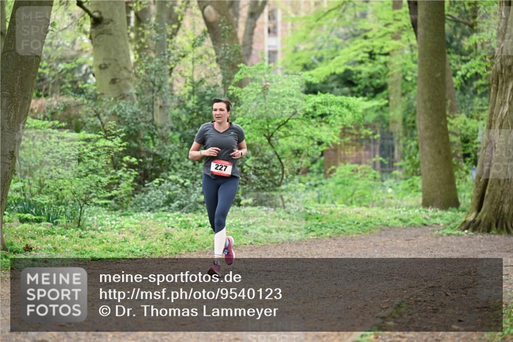 19.04.2026 - Hammer Lauf Dr. Thomas Lammeyer http://msf.ph/oto/9540123 19.04.2026 10:41:53 Laufen 227 meine-sportfotos.de