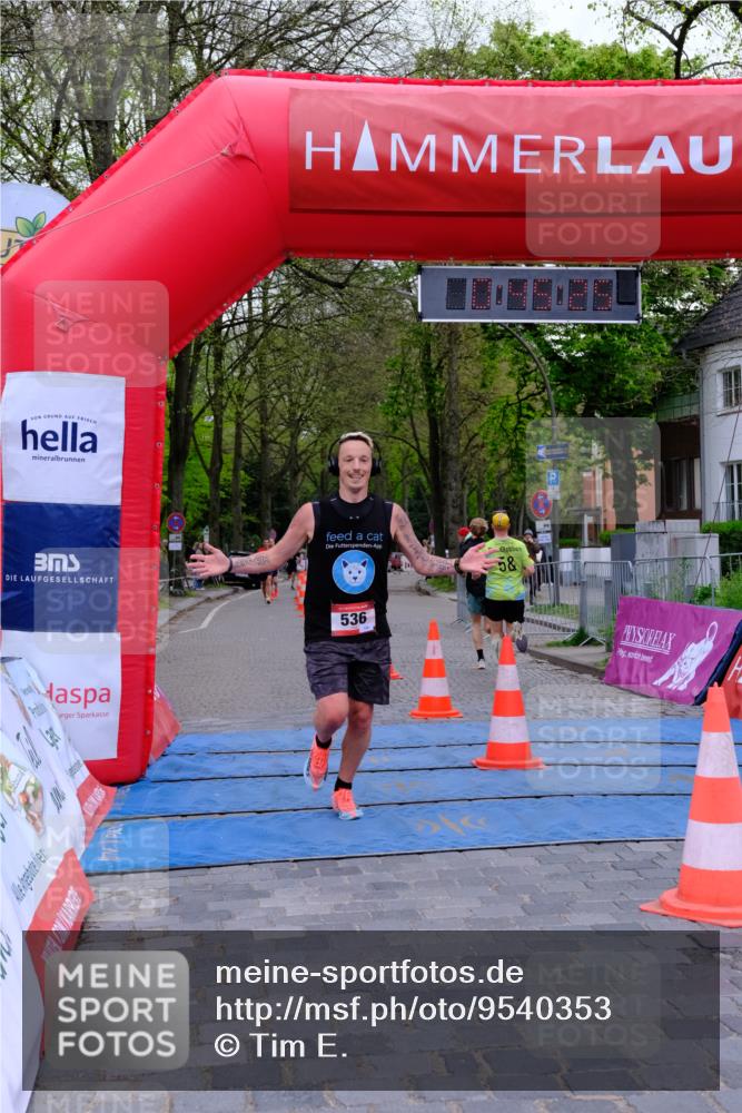 19.04.2026 - Hammer Lauf Tim E. http://msf.ph/oto/9540353 19.04.2026 11:45:34 Ziel 25, 221, 536, 1841 meine-sportfotos.de