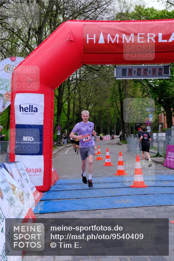 19.04.2026 - Hammer Lauf Tim E. http://msf.ph/oto/9540409 19.04.2026 11:46:13 Ziel 18, 21, 351 meine-sportfotos.de