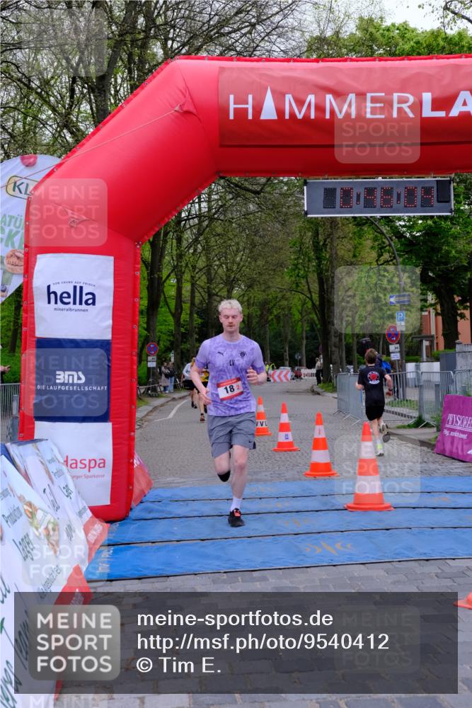 19.04.2026 - Hammer Lauf Tim E. http://msf.ph/oto/9540412 19.04.2026 11:46:13 Ziel 18, 21, 351 meine-sportfotos.de