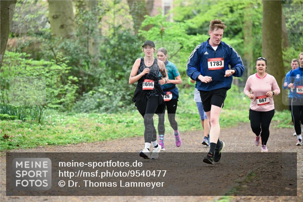 19.04.2026 - Hammer Lauf Dr. Thomas Lammeyer http://msf.ph/oto/9540477 19.04.2026 10:43:25 Laufen 1696, 126, 1783, 667, 652 meine-sportfotos.de
