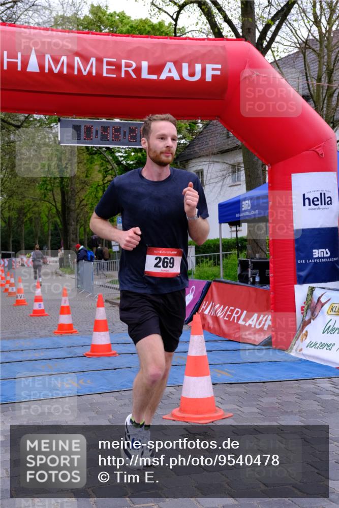 19.04.2026 - Hammer Lauf Tim E. http://msf.ph/oto/9540478 19.04.2026 11:46:34 Ziel 269, 1165, 1858 meine-sportfotos.de