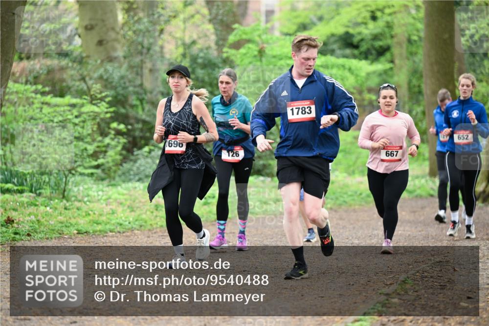 19.04.2026 - Hammer Lauf Dr. Thomas Lammeyer http://msf.ph/oto/9540488 19.04.2026 10:43:26 Laufen 1696, 126, 1783, 667, 652 meine-sportfotos.de