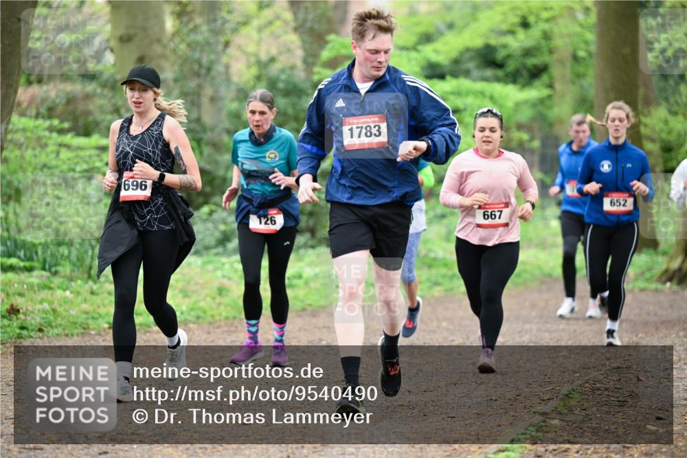 19.04.2026 - Hammer Lauf Dr. Thomas Lammeyer http://msf.ph/oto/9540490 19.04.2026 10:43:26 Laufen 696, 126, 1783, 667, 652 meine-sportfotos.de