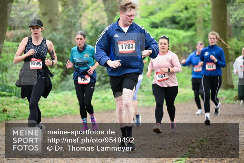 19.04.2026 - Hammer Lauf Dr. Thomas Lammeyer http://msf.ph/oto/9540492 19.04.2026 10:43:27 Laufen 1696, 126, 1783, 667, 652 meine-sportfotos.de