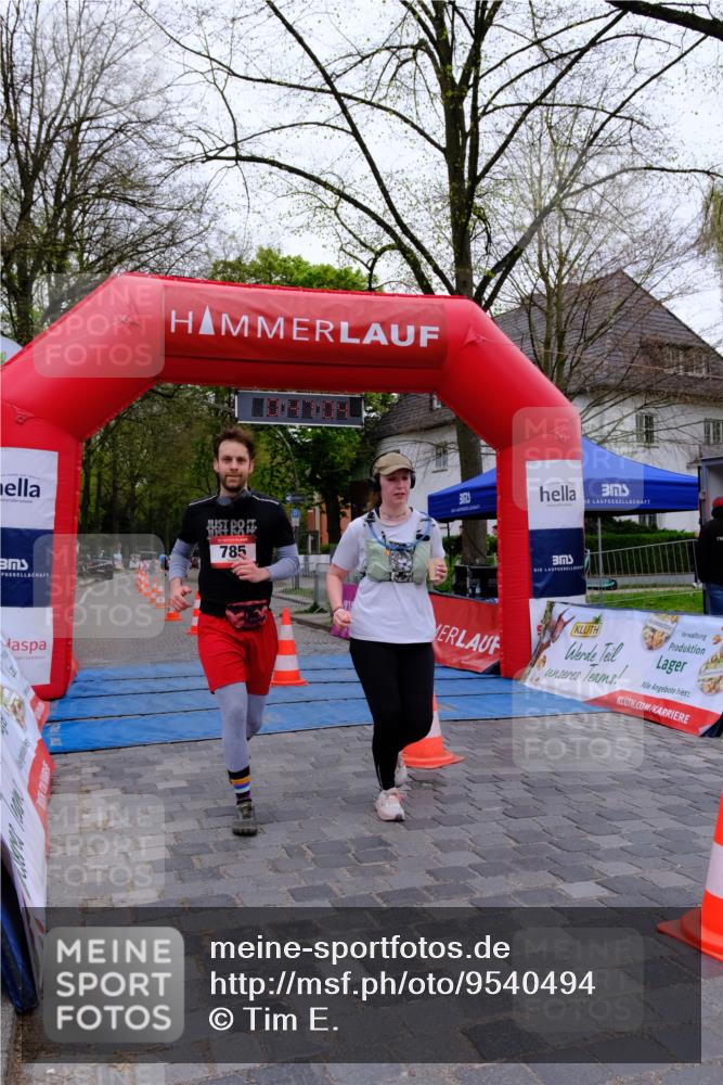 19.04.2026 - Hammer Lauf Tim E. http://msf.ph/oto/9540494 19.04.2026 11:47:13 Ziel 404, 785, 823 meine-sportfotos.de